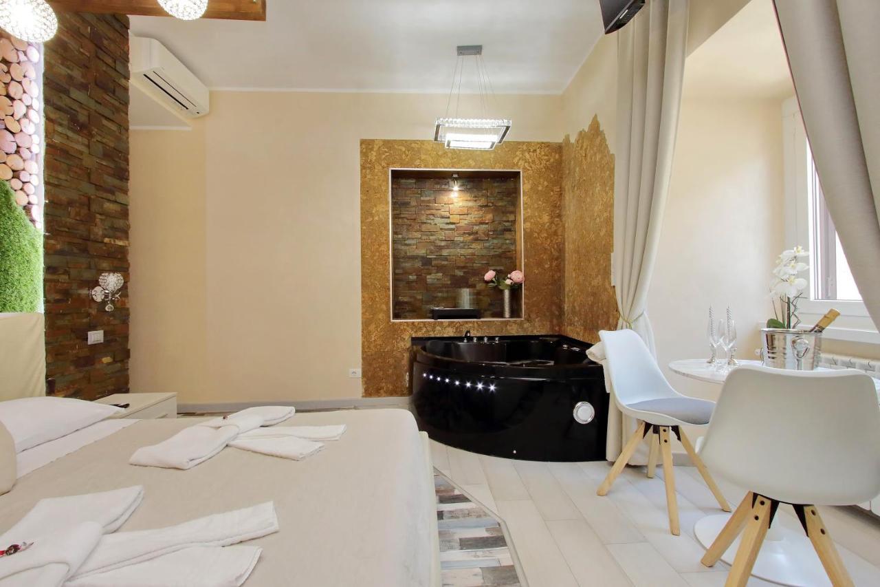 King Room Spa Bath