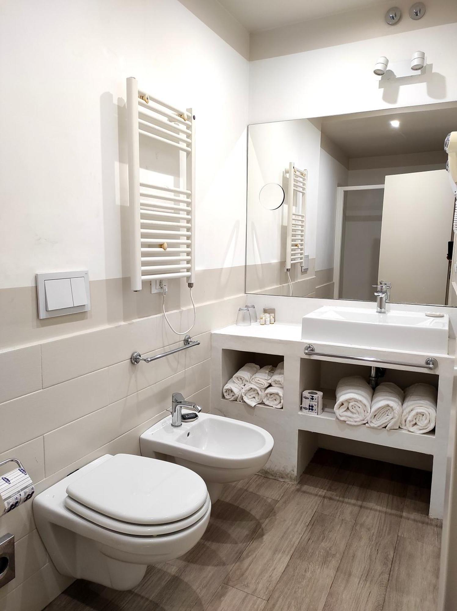 Comfort Triple Room