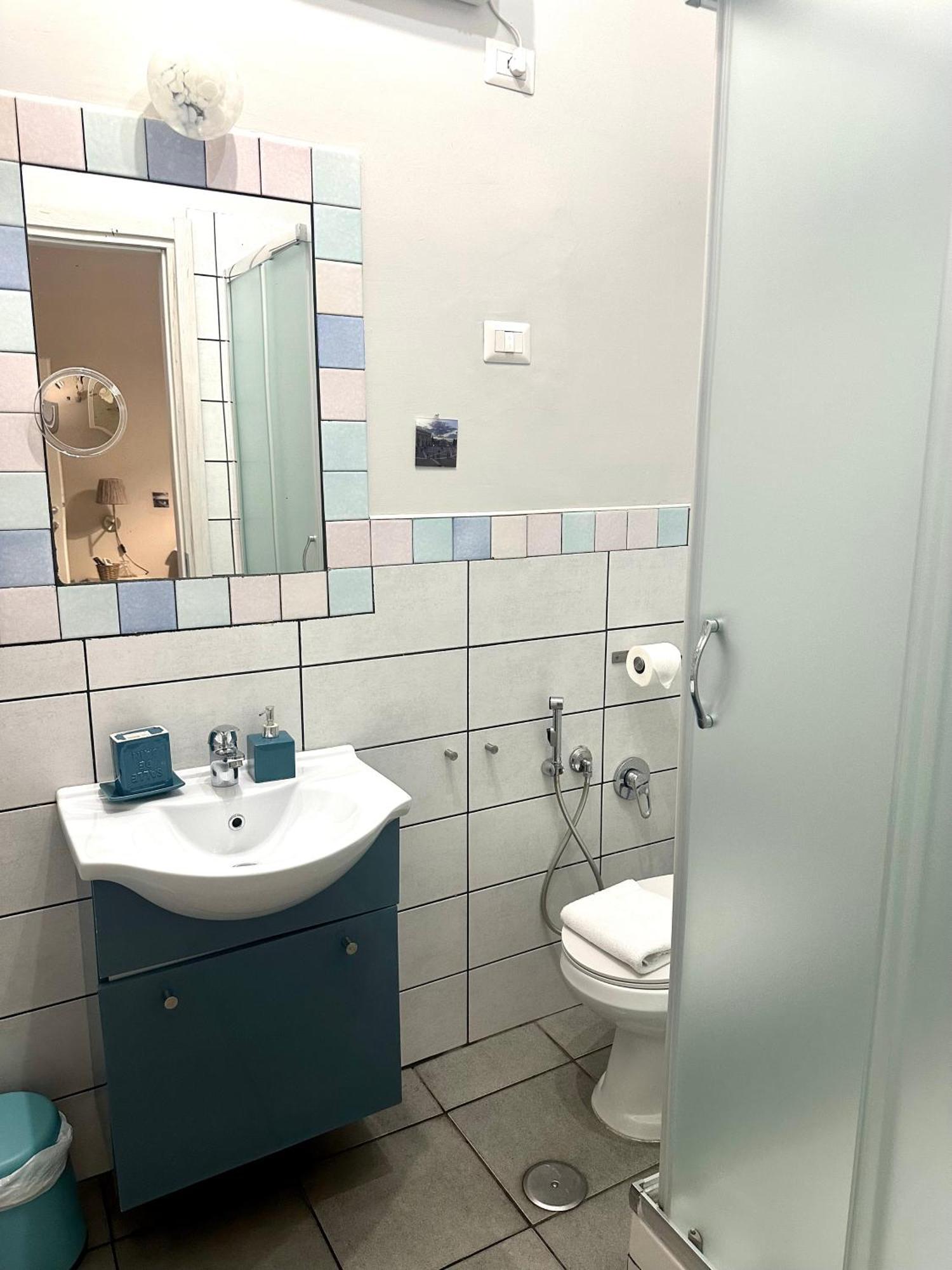 Double or Twin Room,1540186684:JPEG