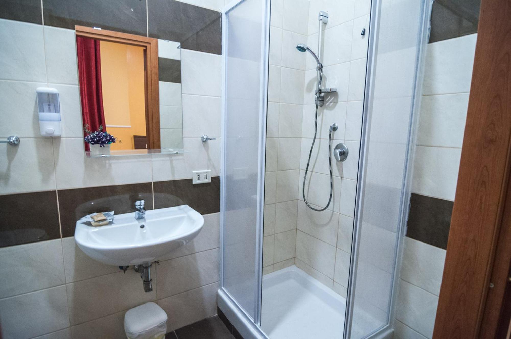 Triple Room,1362464330:JPEG