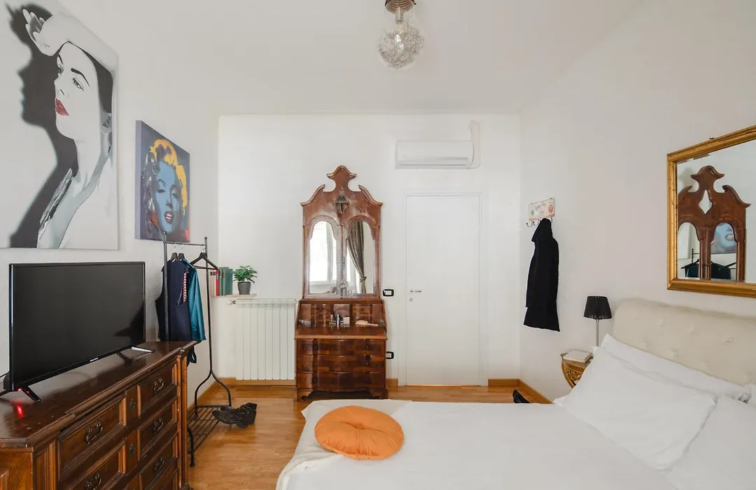 B&B Ibiscus-1