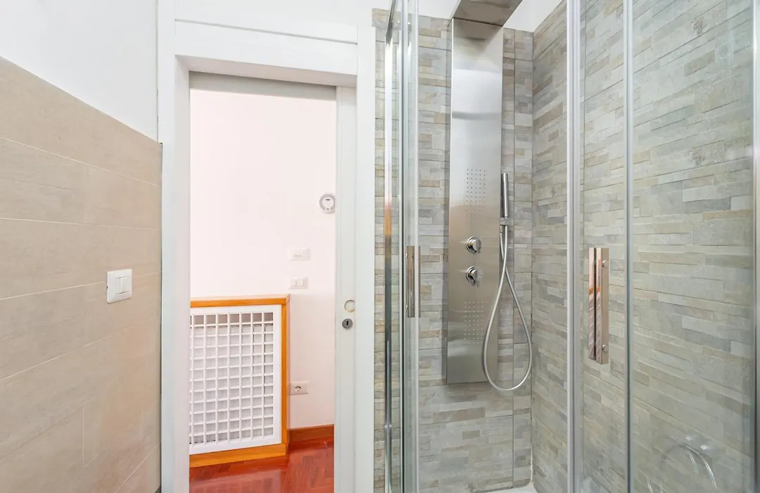 Easybnb - Dea Roma-1