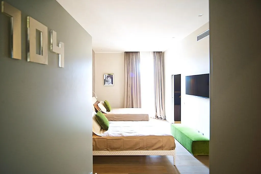 Vittoriano Luxury Suites-1