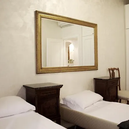 Piazza Di Spagna Suites-2