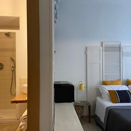 Room Of Arts-2