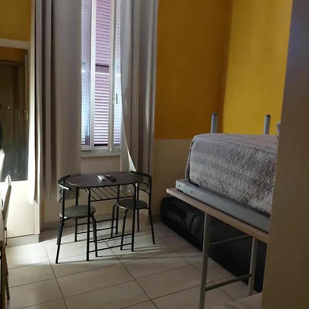 Guest House Hola Roma-3