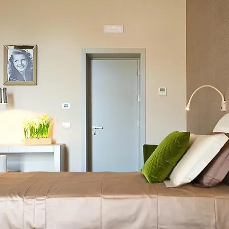 Vittoriano Luxury Suites-3